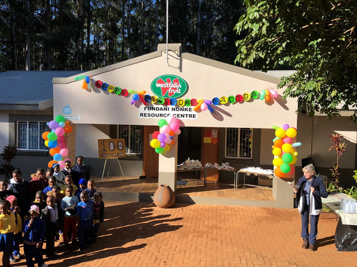 Celebrating Mandela Day with cupcakes and Oros – 18 July 2018